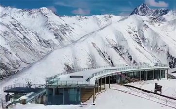 康定木雅圣地雪景