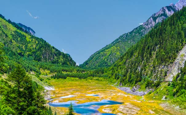 春季九寨沟旅游景区美景