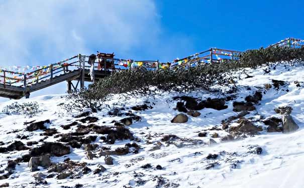 香格里拉旅游：石卡雪山