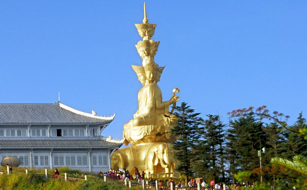 春季四川旅游好去处：峨眉山