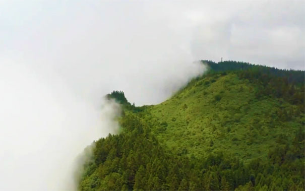 重庆旅游夏季避暑推荐：彭水摩围山