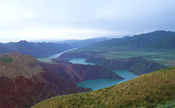 新疆旅游9条大峡谷推荐：玛纳斯河大峡谷(玛纳斯河谷)