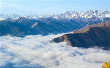 达瓦更扎云海-重庆中青旅