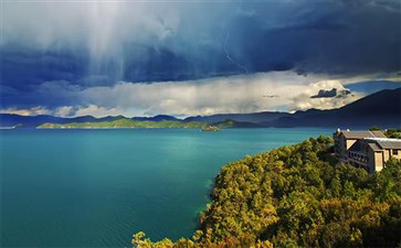 泸沽湖美景