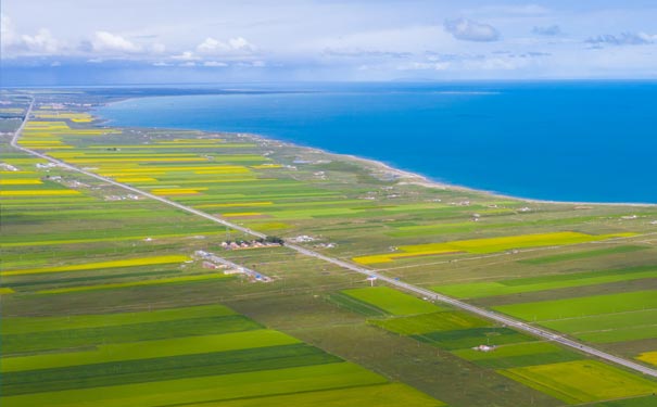 青海湖环湖路