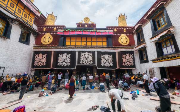 毕业旅行推荐：西藏拉萨大昭寺