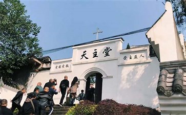 重庆一日游：铜罐驿古镇天主堂