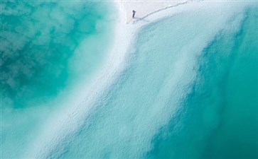 青海旅游专列：大柴旦翡翠湖