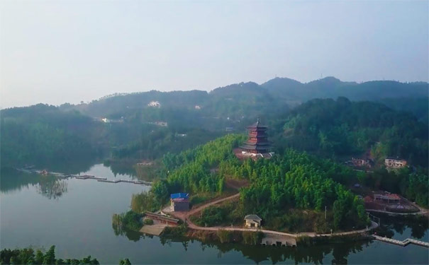 重庆旅游景点：万盛青山湖国家湿地公园