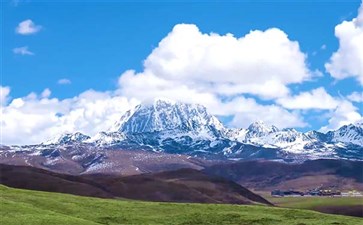 塔公草原远眺雅拉雪山-重庆青旅