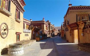 重庆自驾旅游：理塘勒通古镇·千户藏寨