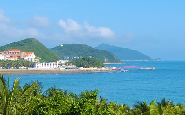 海南三亚旅游：大东海海景