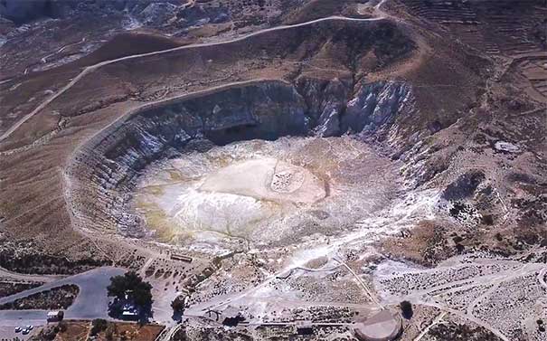 希腊旅游：尼西罗斯岛（Nisyros） Polivotis火山口