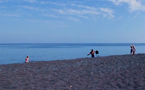 希腊旅游：尼西罗斯岛（Nisyros）黑色沙滩