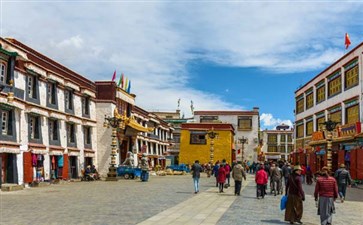 重庆自驾旅游：西藏拉萨八廓街