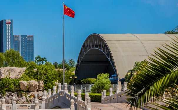 天津旅游景点：周恩来邓颖超纪念馆专机陈列展厅