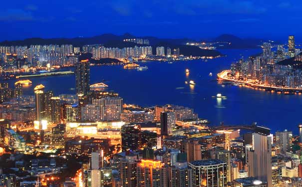 香港旅游：维多利亚港夜景