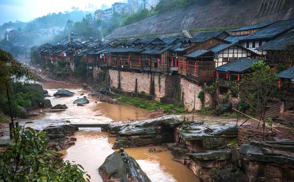 重庆旅游景点：江津中山古镇烟雨