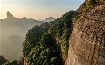 全景广东旅游：韶关丹霞山景区