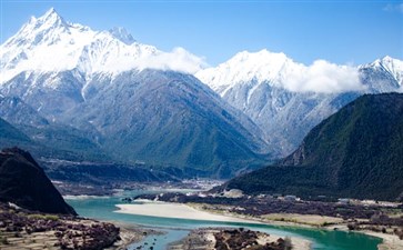 西藏林芝雅鲁藏布江大峡谷