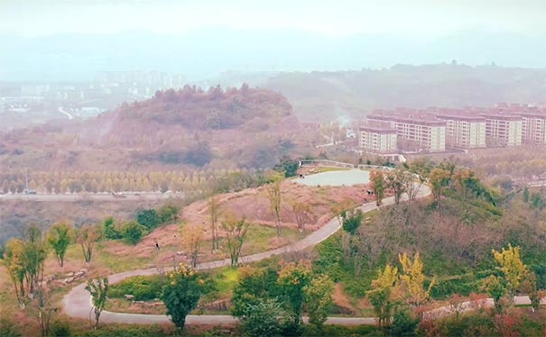 秋季旅游好去处：重庆渝北粉壁公园