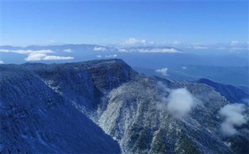 川西旅游：瓦屋山雪景