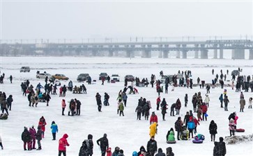 东北哈尔滨旅游：冬季斯大林公园