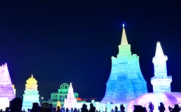 长春冰雪新天地冰灯夜景