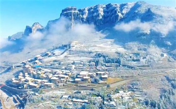 重庆武隆懒坝冬季雪景