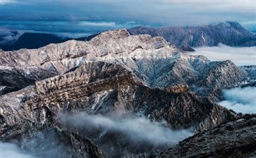 牛背山冬季雪景