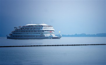 云南大理丽江旅游：大理洱海游船