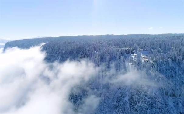 冬季四川旅游：瓦屋山雪景