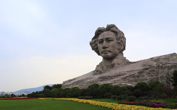 湖南旅游味道湖南美食季推荐线路：橘子洲