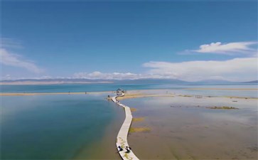 青海旅游：青海湖二郎剑景区