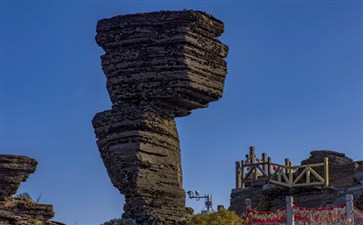 重庆自驾旅游：贵州梵净山蘑菇石