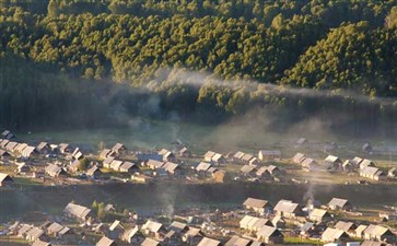 重庆自驾旅游：新疆禾木村晨曦