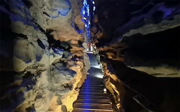重庆自驾游：贵州十二背后双河洞地下裂缝