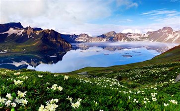 夕阳红旅游专列：吉林长白山天池