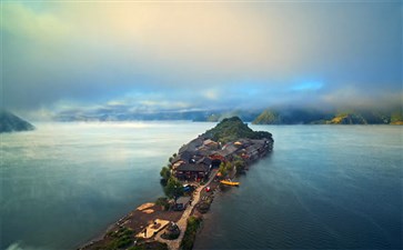 专列旅游：泸沽湖里格半岛