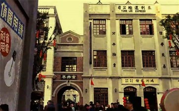 重庆二日游：民国街两江影视城