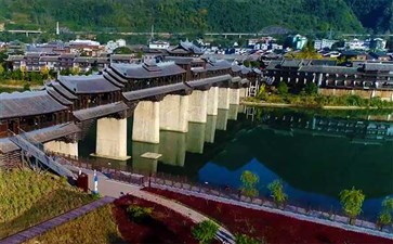 重庆二日游：黔江濯水古镇风雨廊桥