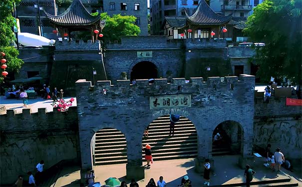 重庆旅游：巴南木洞河街