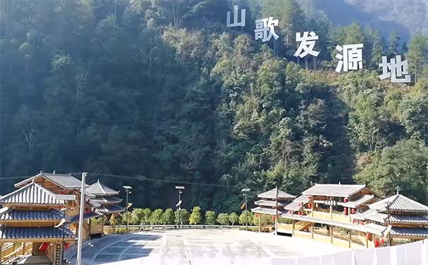 重庆周边旅游：黔江小南海土家十三寨（4A级）