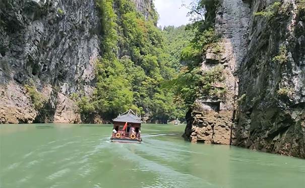 重庆周边旅游：黔江神龟峡景区（4A级）