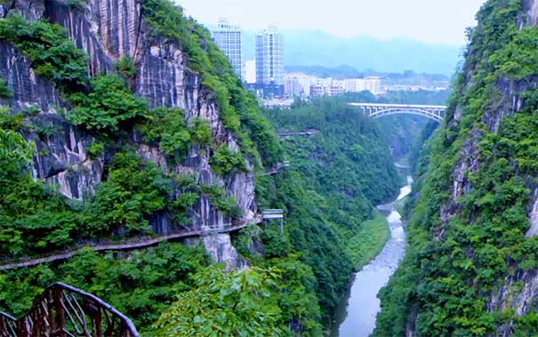 重庆周边旅游：黔江城市大峡谷景区（4A级）