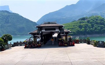 重庆自驾旅游：奉节白帝城风雨廊桥