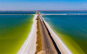 重庆自驾旅游：甘青环线察尔汗盐湖