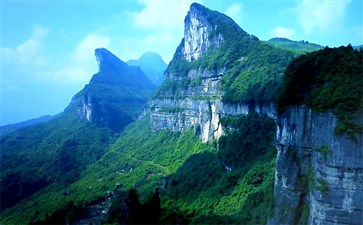 重庆旅游：南川金佛山鹰嘴岩