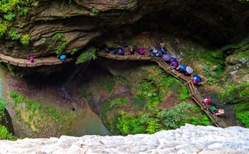 重庆旅游：武隆龙水峡地缝