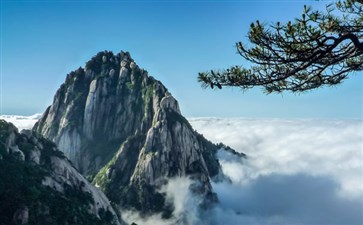 黄山景区天都峰